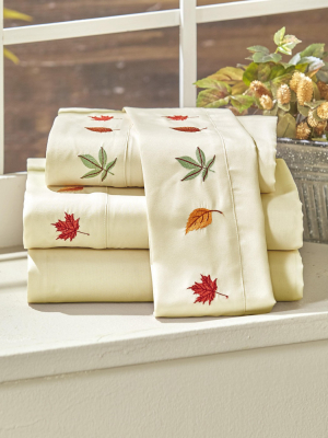 Lakeside Autumn Harvest Bed Sheet Set With Fall Leaves And Two Pillowcases