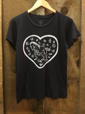 Branded Horse Womens Tee Blk/white