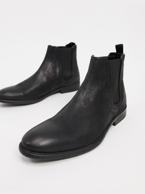 River Island Distressed Chelsea Boots In Black