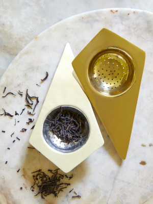 Brass Belgrano Tea Strainer