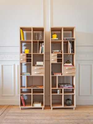 Oak Pirouette Book Rack