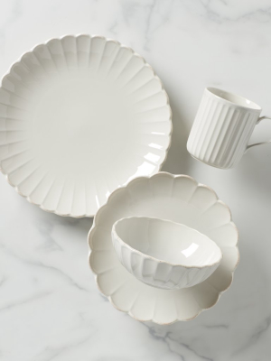 French Perle Scallop 4-piece Place Setting