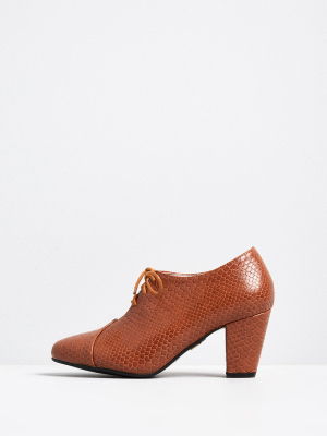Meet You There Oxford Heel