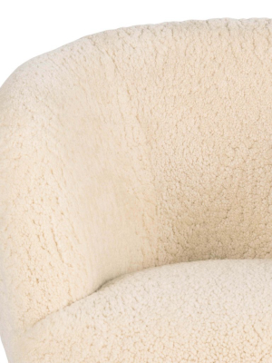 Beretta Sheepskin Chair