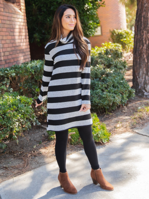 The Mika Dress - Stripe