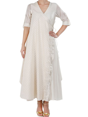 Overlap Tie-up Embroidered Kurta