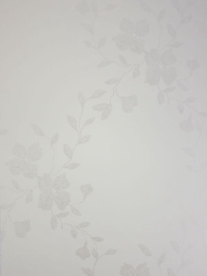 Sample Alyssa Wallpaper In Silver From The Giverny Collection By Nina Campbell