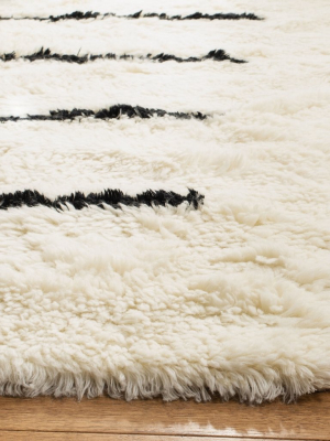 Ivory/ Black Line Easton Rug