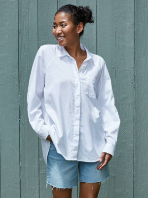 Women's Long Sleeve Button-down Boyfriend Shirt - Universal Thread™ True White