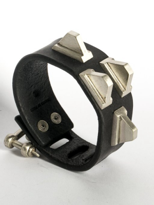 Restraint Charm Bracelet (pyramid Studs, 30mm, Blk+z)