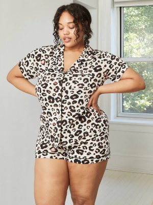 Women's Plus Size Animal Print Beautifully Soft Short Sleeve Notch Collar Top And Shorts Pajama Set - Stars Above™ Oatmeal