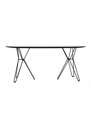 Tio Oval Dining Table