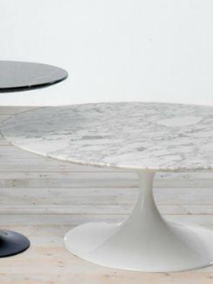 Eero Saarinen Tulip Table - Round Coffee 28 Inch