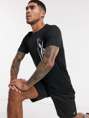 Reebok Training Graphic T-shirt In Black