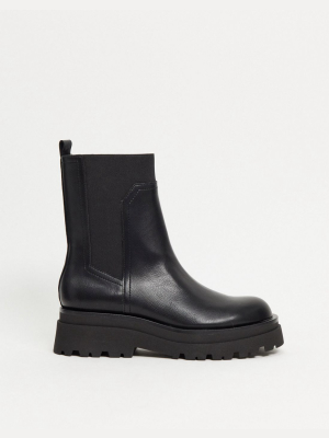 Stradivarius Chunky Chelsea Boots In Black