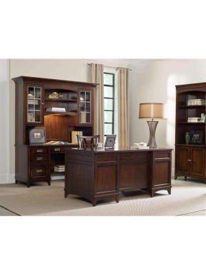 Latitude Executive Desk