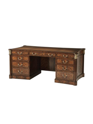 Aveneil Desk