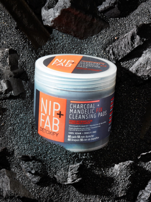 Nip+fab Charcoal And Mandelic Acid Fix Daily Pads