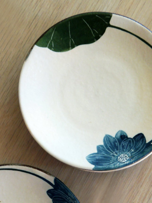 Blue Lotus Dish (out Of Stock)