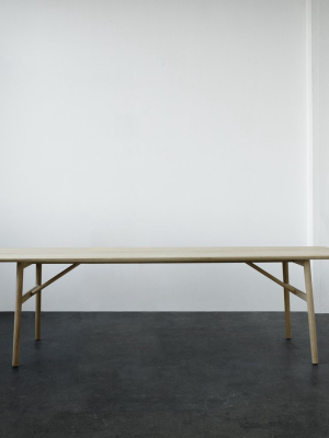 Hven Dining Table