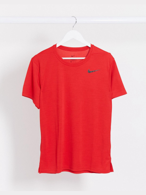 Nike Training Plus Superset T-shirt In Red