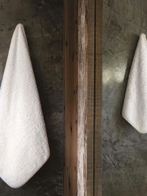 Graccioza Egoist Care Bath Towel - White - Available In 7 Sizes