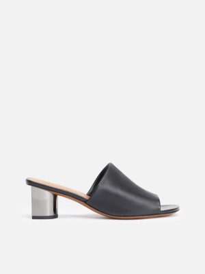 Mules Lea, Black