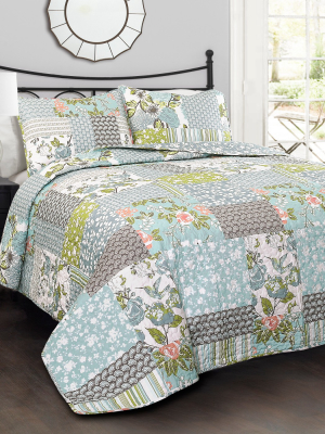 Blue Roesser Quilt Set - Lush Décor