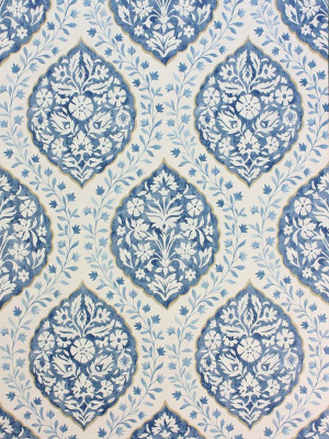 Sample Marguerite Wallpaper In Blue From The Les Rêves Collection By Nina Campbell