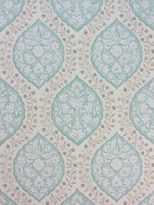 Marguerite Wallpaper In Turquoise From The Les Rêves Collection By Nina Campbell