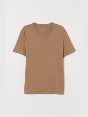 Regular Fit V-neck T-shirt