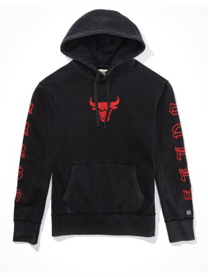 Tailgate Men's Chicago Bulls Old English Graphic Hoodie