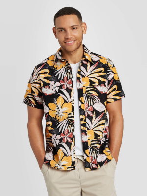 Men's Standard Fit Short Sleeve Novelty Button-down Shirt - Goodfellow & Co™ Peach