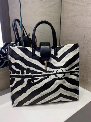 Style Zebra Handbag