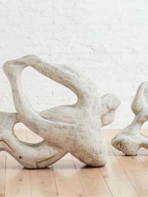 Female Form Sculpture - Ana Borzone