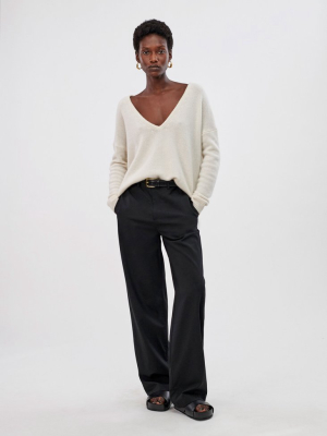 V-neck Sweater In Cashmere - Ivory