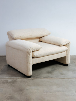 Modern Piegare Lounge Chair