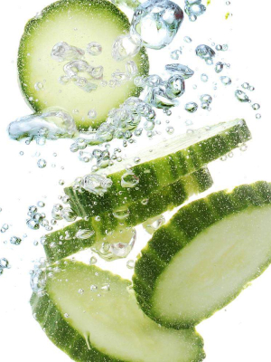 3-in-1 Hydrating Face, Hands & Body Wipes - Cucumber & Aloe Vera