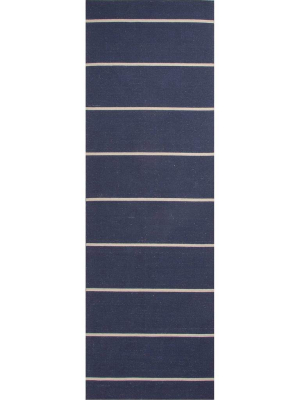 Coastal Shores Cape Cod Medieval Blue/white Ice Runner Rug