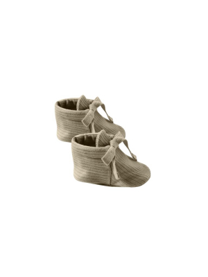 Ribbed Baby Booties Olive