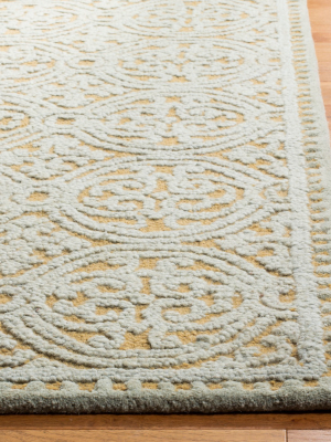 Stacy Medallion Tufted Accent Rug - Safavieh