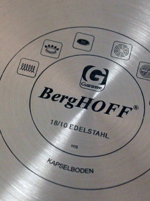 Berghoff Essentials 9.5" 18/10 Non-stick Ss Fry Pan 1.9 Qt - Manhattan