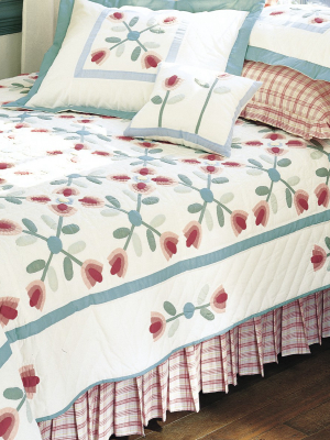 C&f Home Tulip Garden Quilt