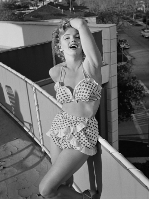 "marilyn Monroe In A Bikini" From Getty Images
