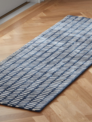 Tread Navy Tufted Runner 2.5'x8'