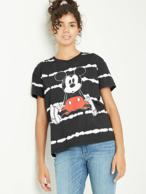 Women's Mickey Mouse Sitting Short Sleeve Graphic T-shirt - Black