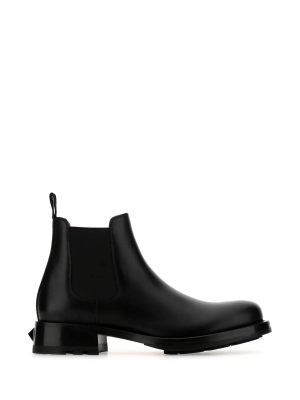 Valentino Garavani Roman Stud Chelsea Boots