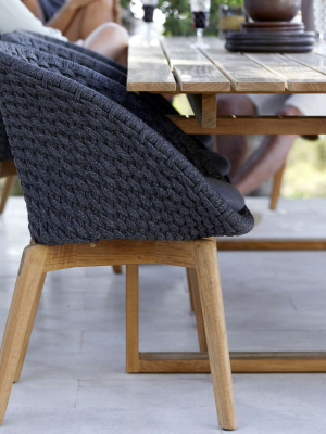 Peacock Chair With Teak Legs