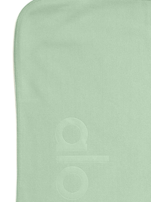 Performance No Sweat Hand Towel - Honeydew