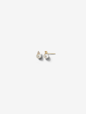 Sea Of Beauty Collection.  Small Pearl And Diamond Studs Sbe242